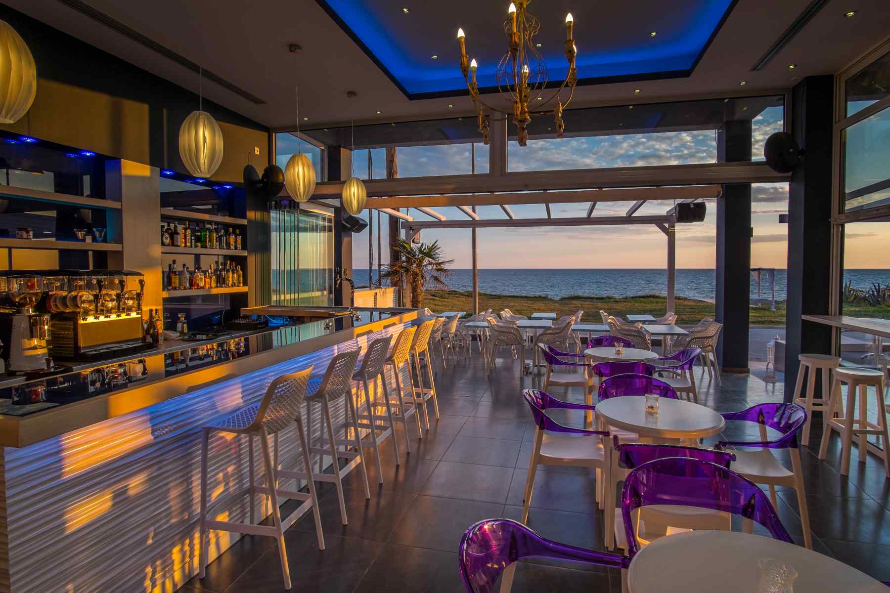Cocktail Bar Caffe Must Boutique Hotel Kanali Preveza Epirus 